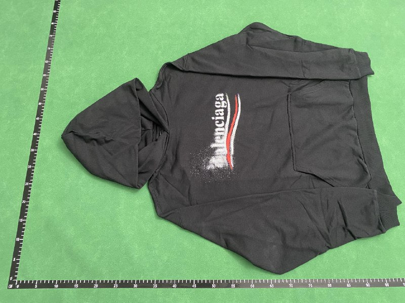 Balenciaga hoodie  (36 CP)