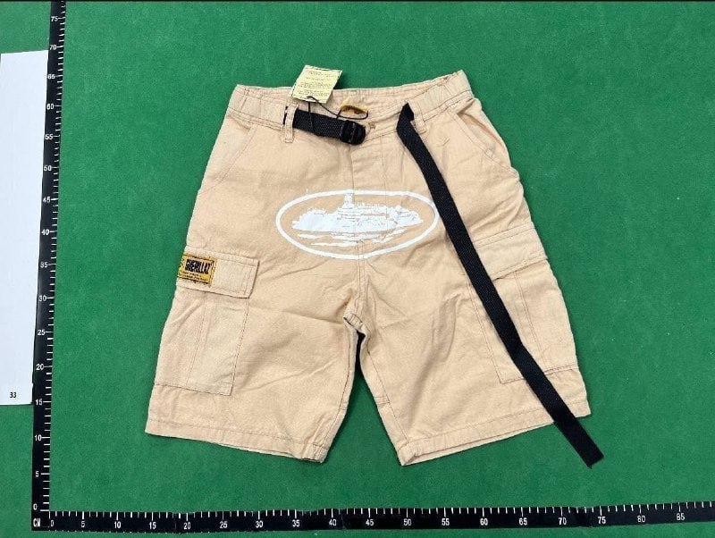  Corteiz shorts  (40 CP)