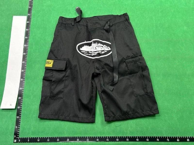  Corteiz shorts  (40 CP)